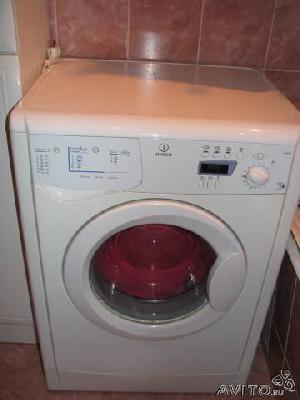 Доставка стиральной машиной indesit wie107 в квартиру по Москве
