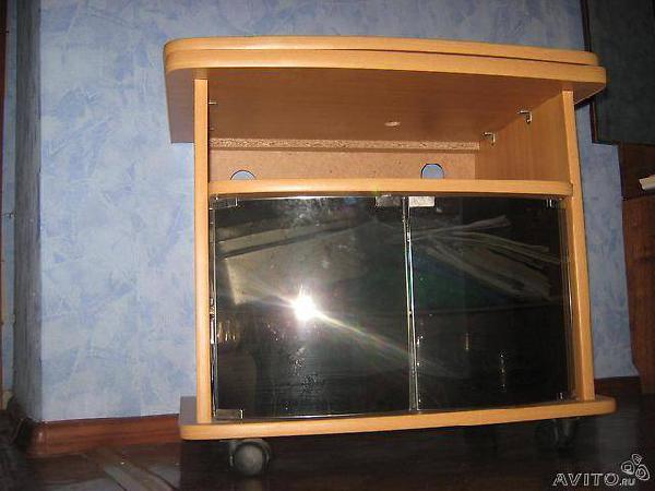 Доставка тумбочки пода телевизора из Владивостока в Владивосток