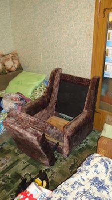 Перевозка дивана 2-местного, кресла среднего, журнального стола, обеденного стола из Москвы в Крутой