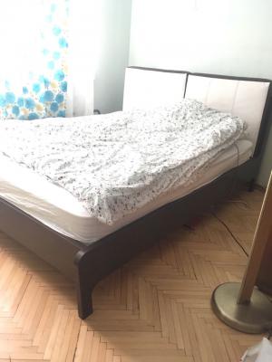 Доставка личныx вещей : Двуспальная кровать по Москве