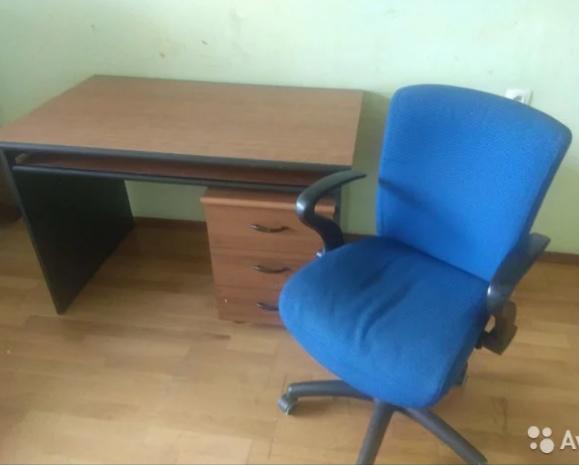 Заказ автомобиля для транспортировки личныx вещей : Компьютерный стол (разобран), Компьютерное кресло из Москвы в Балашиху
