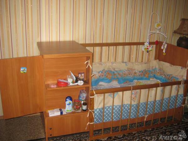 Заказ грузовой газели для отправки вещей : Детская кроватка с пеленаторм по Челябинску