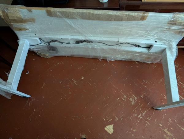 Доставить Компьютерный стол, Маленькие коробки из Санкт-Петербурга в Москву